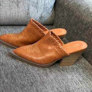Forever 21 Tan Mules with Embroidery